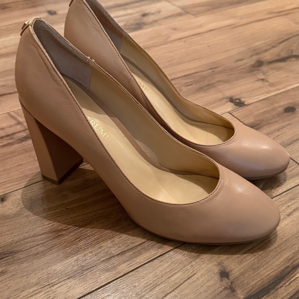 Ivanka Trump Nude Heel Size 7.5  per and smoke free home  gently worn.